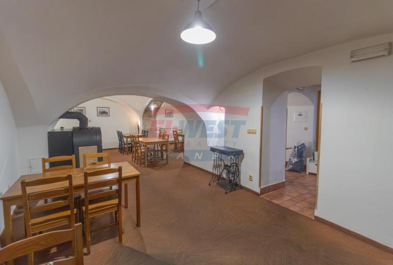 Pronájem restaurace – kavárny, baru v centru města Sušice