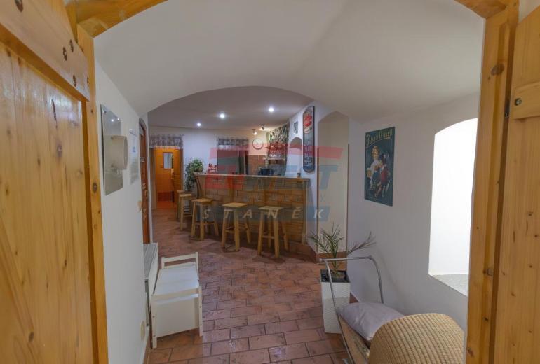 Pronájem restaurace – kavárny, baru v centru města Sušice