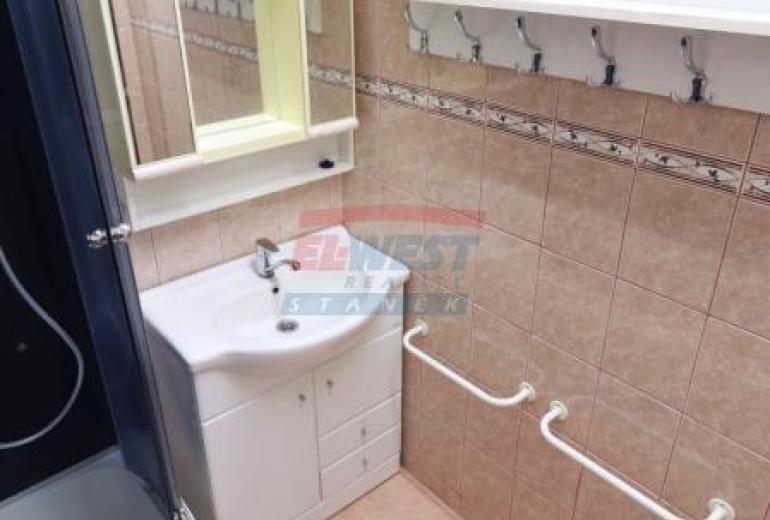 Pronájem bytu po rekonstrukci 3+1 se zasklenoulodžií v Sušici