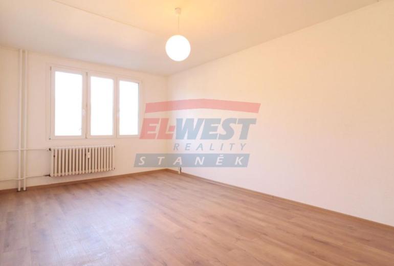 Pronájem bytu po rekonstrukci 3+1 se zasklenoulodžií v Sušici