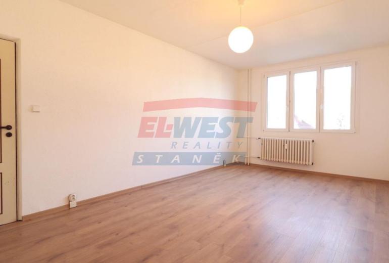 Pronájem bytu po rekonstrukci 3+1 se zasklenoulodžií v Sušici