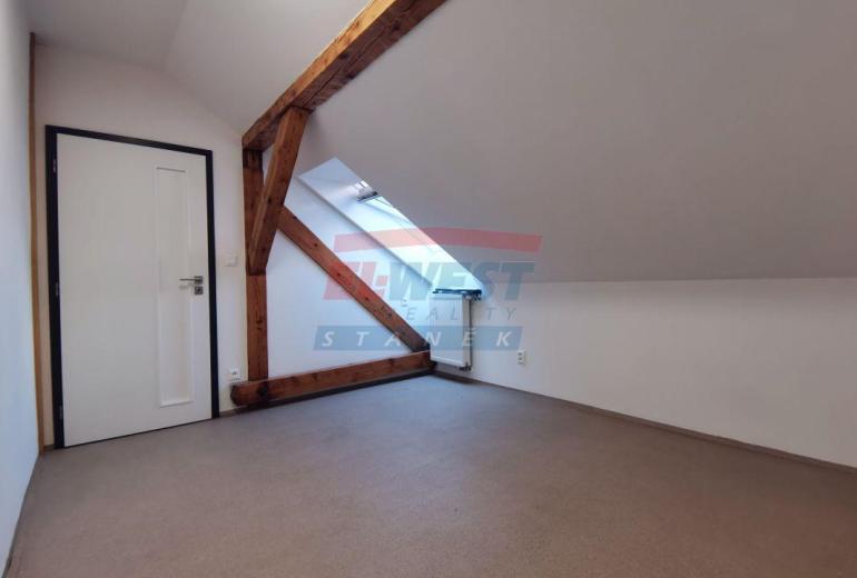 Pronájem nadstandardního bytu 3+kk s balkonem v areálu Rezidence Šumava v Sušici