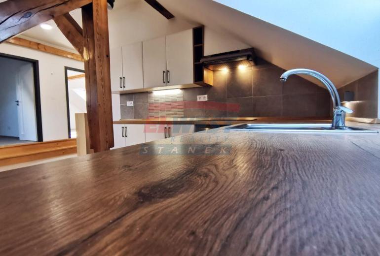 Pronájem nadstandardního bytu 3+kk s balkonem v areálu Rezidence Šumava v Sušici