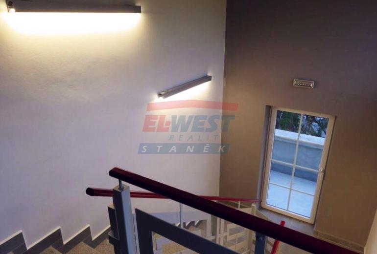 Pronájem nadstandardního bytu 3+kk s balkonem v areálu Rezidence Šumava v Sušici