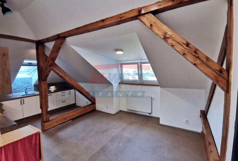 Pronájem nadstandardního bytu 3+kk s balkonem v areálu Rezidence Šumava v Sušici