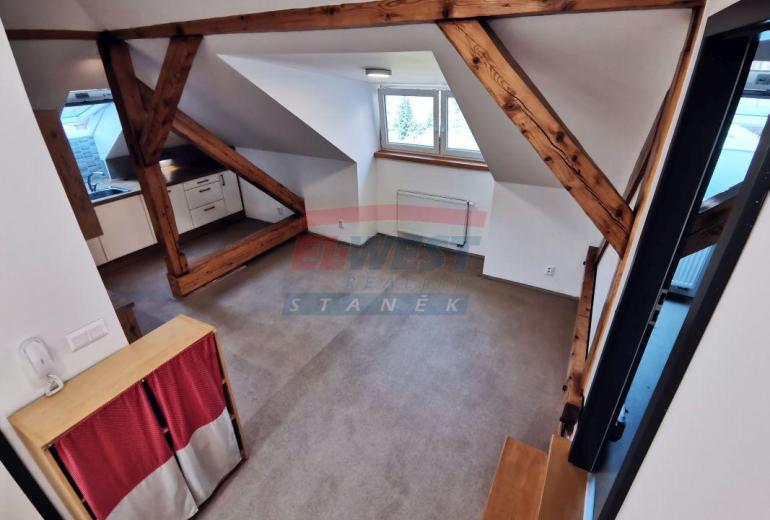 Pronájem nadstandardního bytu 3+kk s balkonem v areálu Rezidence Šumava v Sušici