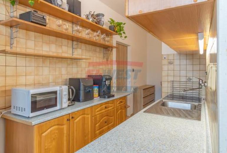 Pronájem zrekonstruovaného bytu 3+1/L v Sušici, ul. Tichá