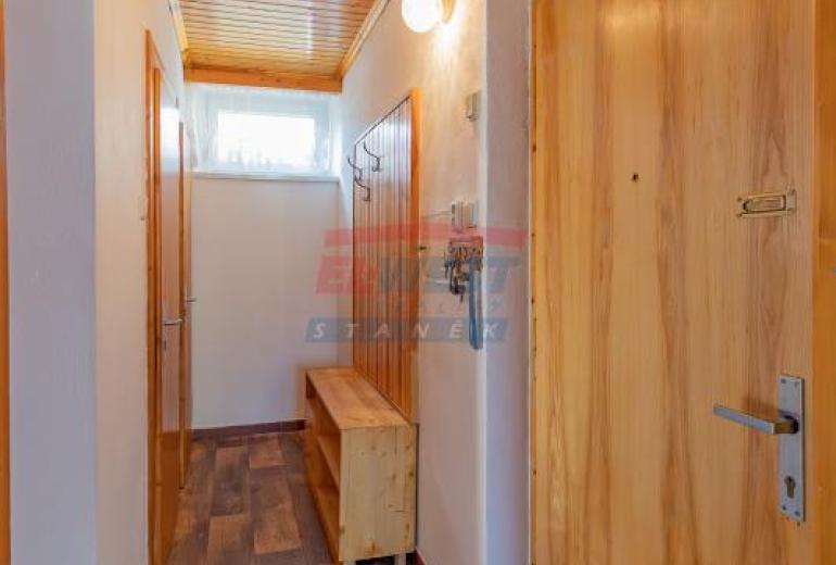 Prodej zděného bytu 3+1 s vlastní zahrádkou v Sušici