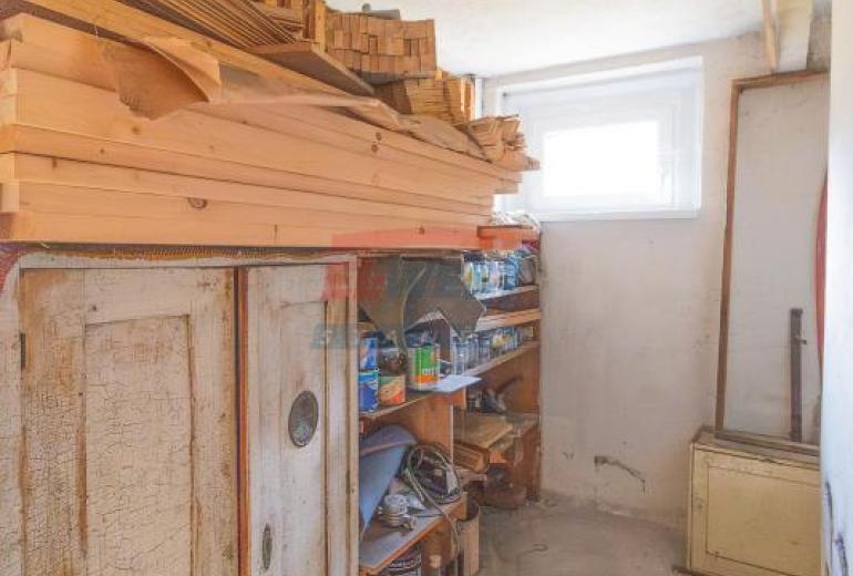 Prodej zděného bytu 3+1 s vlastní zahrádkou v Sušici