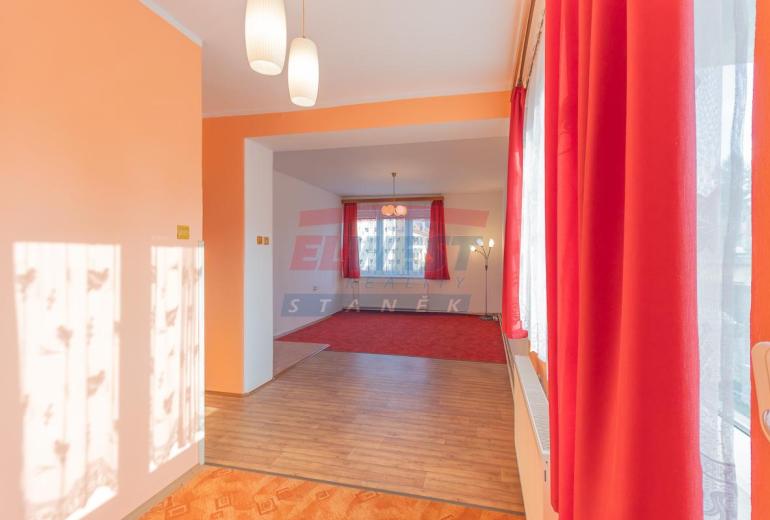 Prodej zděného bytu 3+1 s vlastní zahrádkou v Sušici