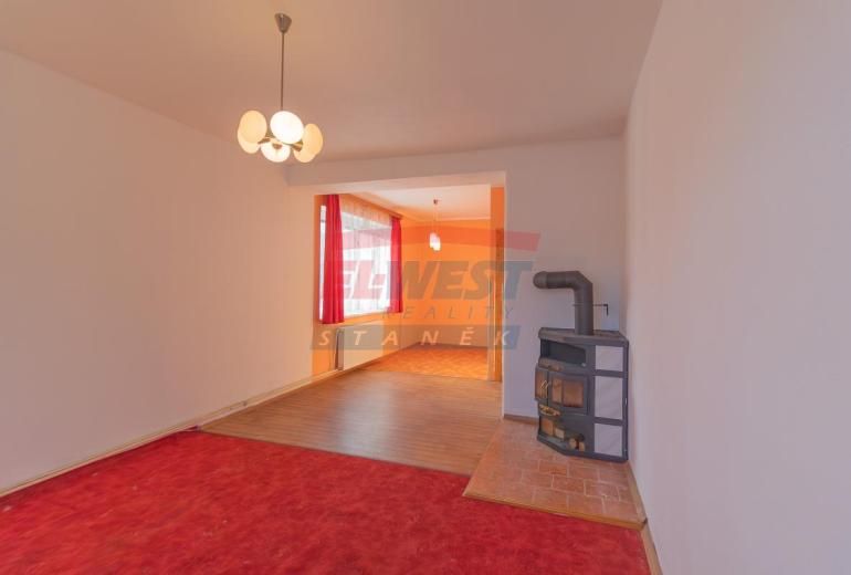 Prodej zděného bytu 3+1 s vlastní zahrádkou v Sušici