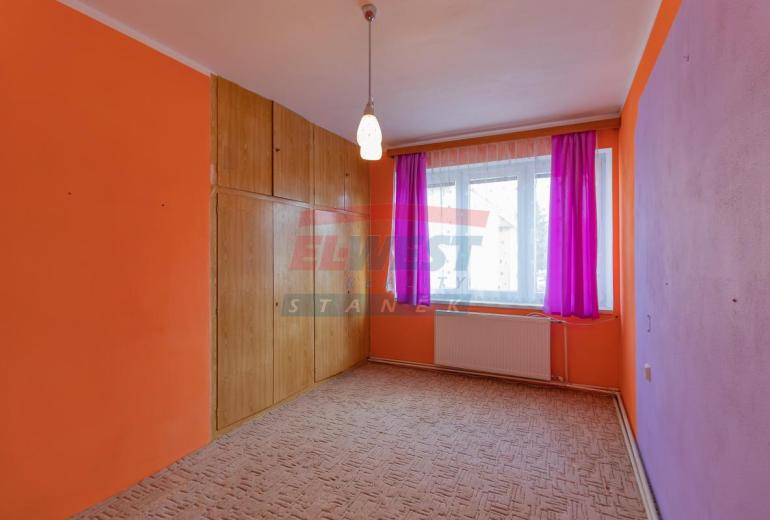 Prodej zděného bytu 3+1 s vlastní zahrádkou v Sušici