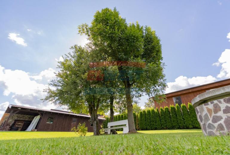 Prodej nového vybaveného apartmánu č. 4 s vlastním parkovacím stáním a zahrádkou