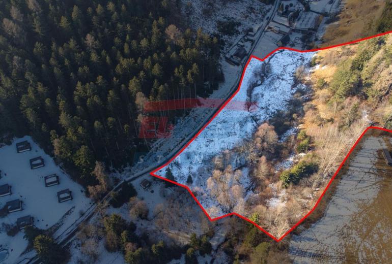 Prodej souboru pozemků 15 955 m2 s možností výstavby 2 objektů v Šimanově na Šumavě