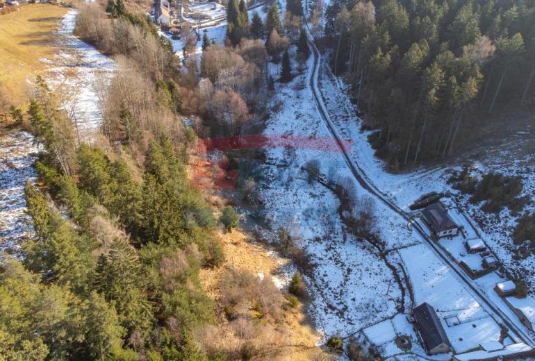 Prodej souboru pozemků 14 408 m2 s možností výstavby 2 objektů v Šimanově na Šumavě