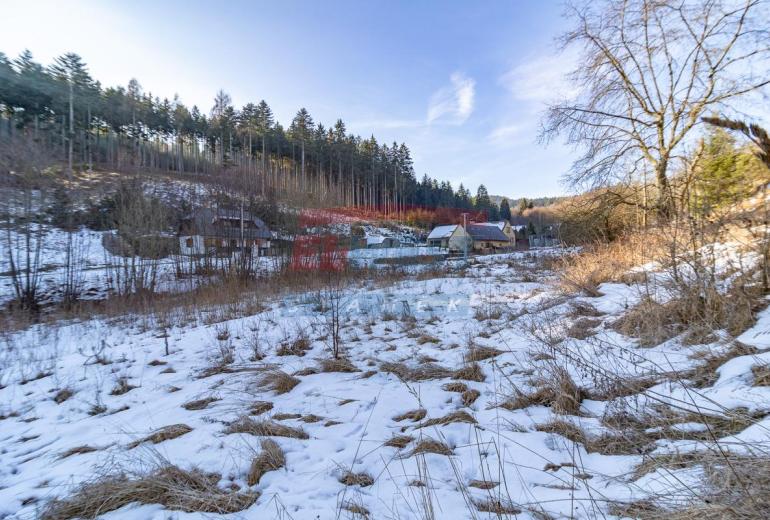 Prodej souboru pozemků 14 408 m2 s možností výstavby 2 objektů v Šimanově na Šumavě