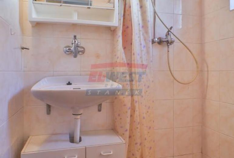 Prodej zděné rekreační chaty u Klatov