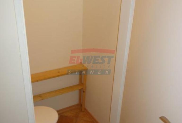 Pronájem pěkného bytu 2+1 v panelovém domě v Sušici