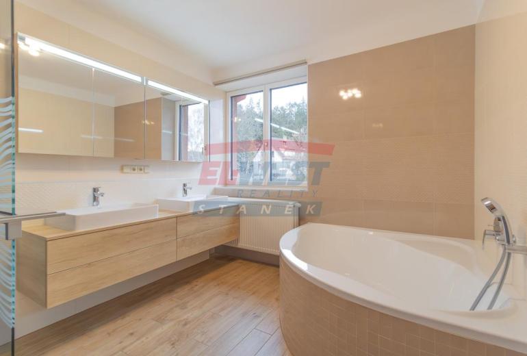 Prodej rodinného domu v zahradě pod lesem, Sušice