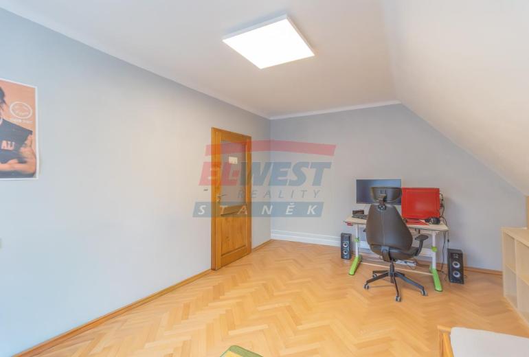 Prodej rodinného domu v zahradě pod lesem, Sušice