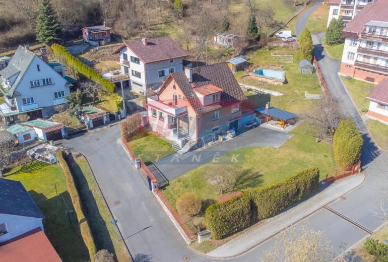 Prodej rodinného domu v zahradě pod lesem, Sušice