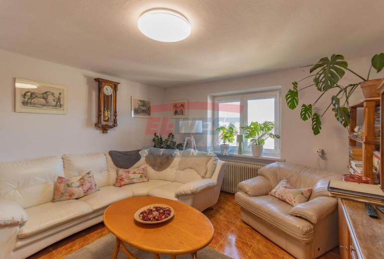 Prodej rodinného domu se dvěma byty a zahradou u parku v Klatovech