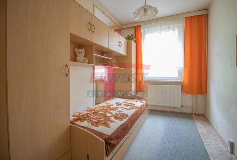 Prodej prostorného bytu 4+1 s velkým balkonem – České Budějovice