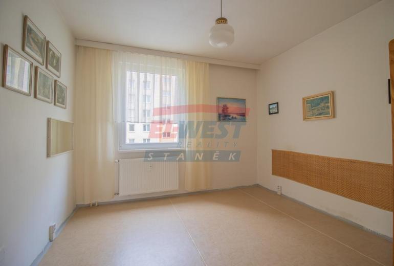 Prodej prostorného bytu 4+1 s velkým balkonem – České Budějovice