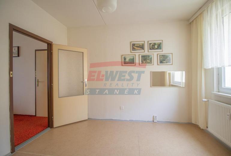 Prodej prostorného bytu 4+1 s velkým balkonem – České Budějovice