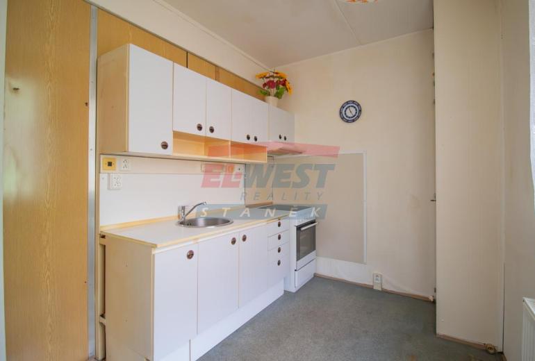 Prodej prostorného bytu 4+1 s velkým balkonem – České Budějovice