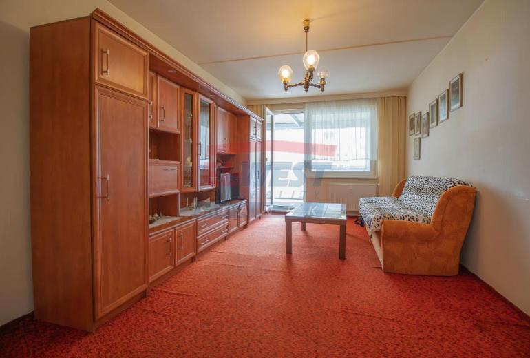 Prodej prostorného bytu 4+1 s velkým balkonem – České Budějovice