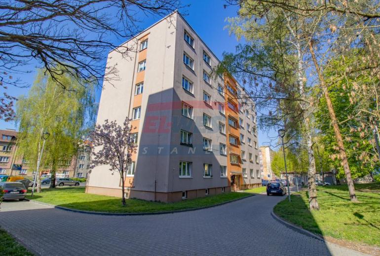 Prodej nízkonákladového bytu 3+1 s lodžií v Klatovech