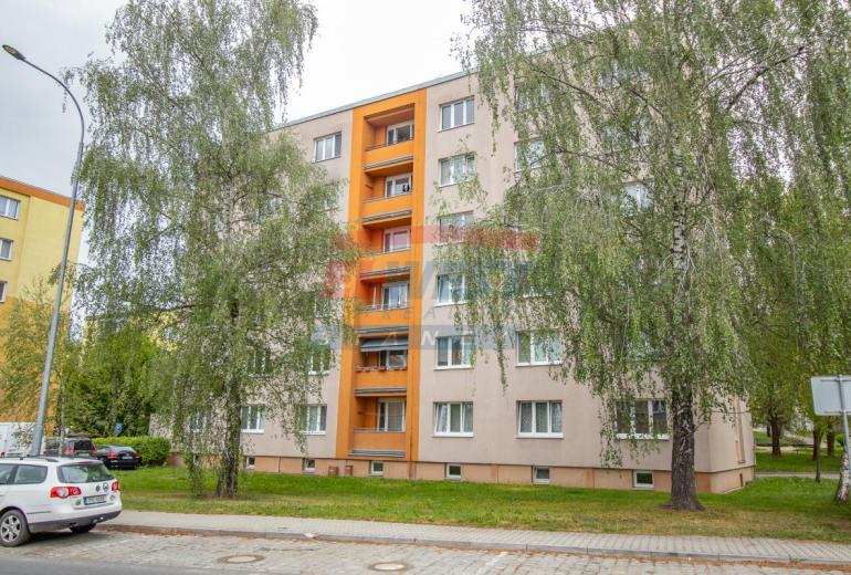 Prodej nízkonákladového bytu 3+1 s lodžií v Klatovech