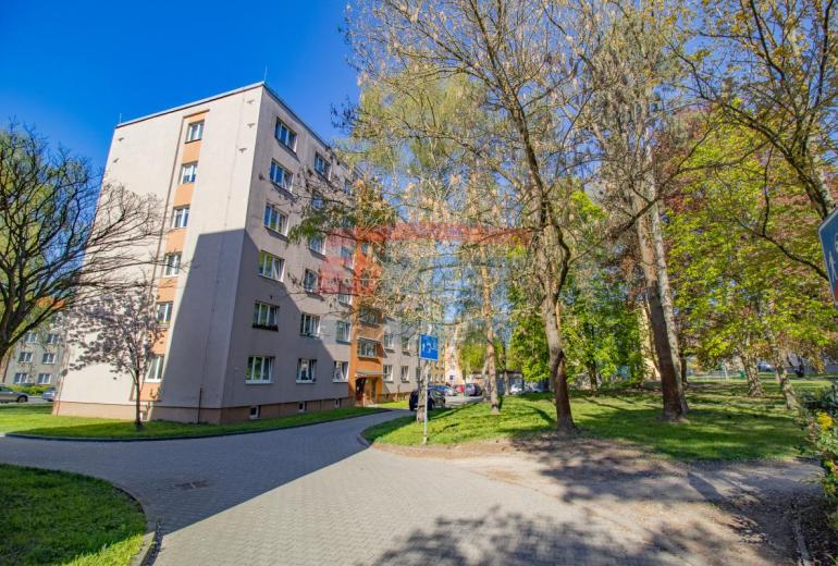 Prodej nízkonákladového bytu 3+1 s lodžií v Klatovech