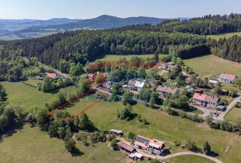 Stavební pozemek na Šumavě s výhledem na Kašperk
