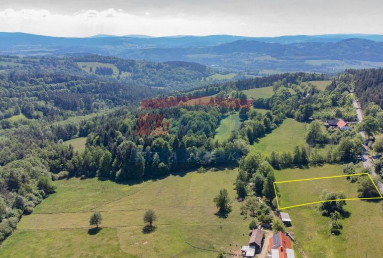 Stavební pozemek na Šumavě s výhledem na Kašperk