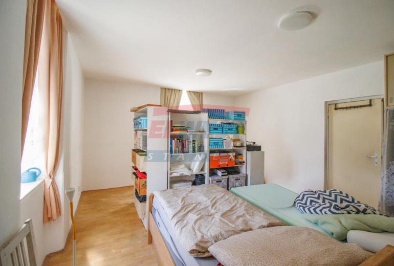 Prodej prostorného bytu 2+1 (99,9 m²) v klidném Anníně u Sušice