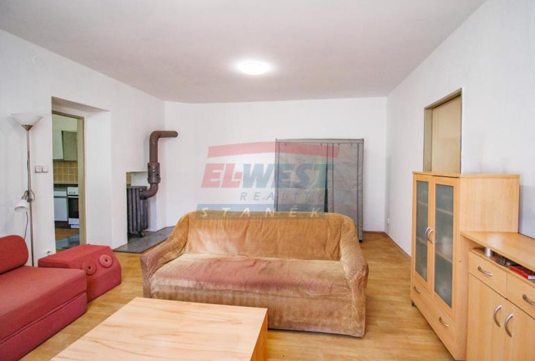 Prodej prostorného bytu 2+1 (99,9 m²) v klidném Anníně u Sušice