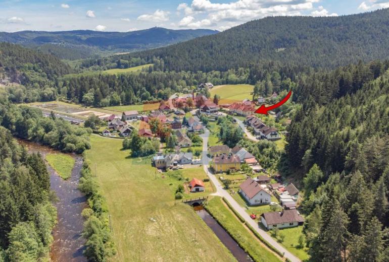 Prodej prostorného bytu 2+1 (99,9 m²) v klidném Anníně u Sušice