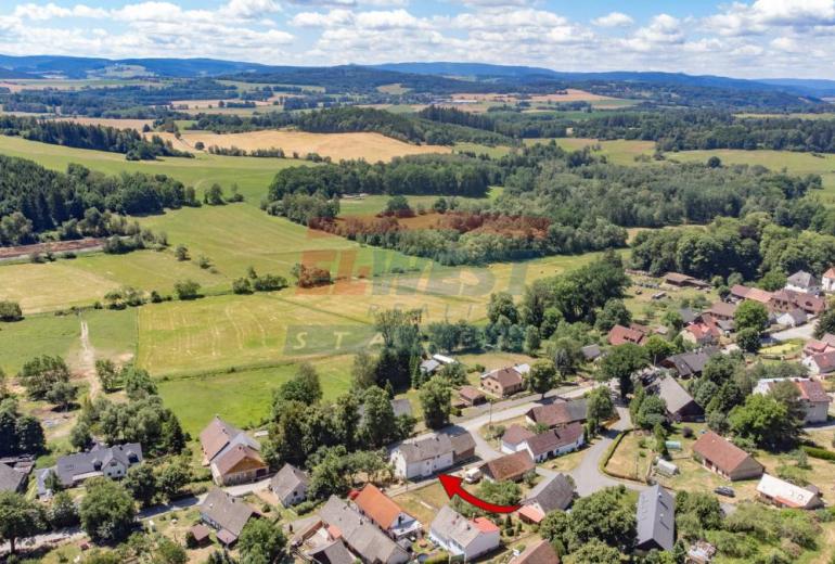 Prodej historického rodinného domu s duší – Mlázovy u Kolince