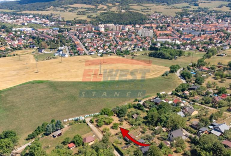 Rovinatý pozemek s možností výstavby v Sušici