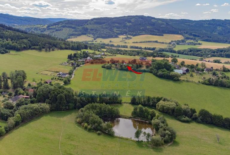 Rodinný dům na polosamotě uprostřed šumavské přírody s rozsáhlým stavebním pozemkem 4 804 m²