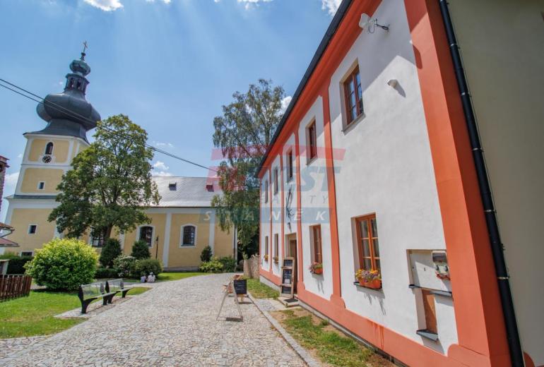 Prodej bezbariérového bytu 3+kk s garáží v srdci Šumavy – Srní