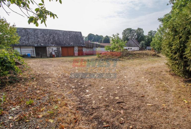 Prodej venkovské usedlosti se dvěma rodinnými domy a rozsáhlým zázemím, Štipoklasy u Lovčic, Plánice