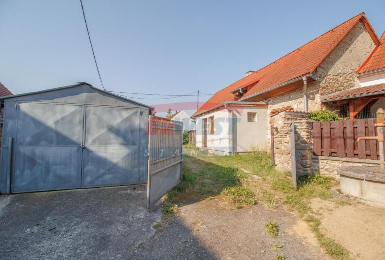 Prodej rodinného domu - chalupy se zahradou v Čejkovech