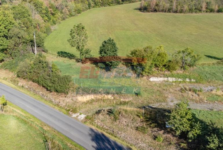 Slunný stavební pozemek s výhledem– 1.179 m2, Mokrosuky u Sušice