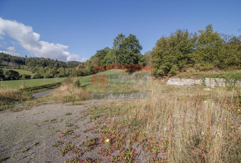 Slunný stavební pozemek s výhledem– 1.179 m2, Mokrosuky u Sušice