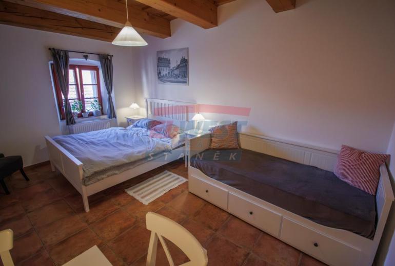 Zařízený stylový apartmán 25 m2 v centru Sušice