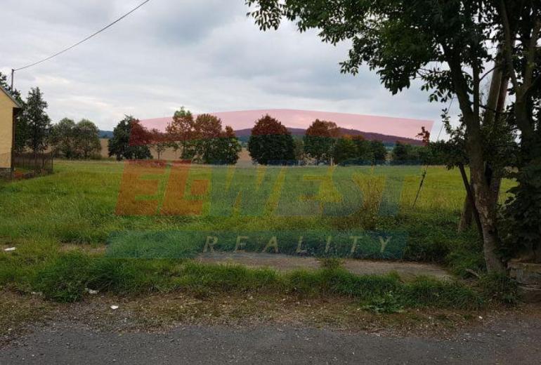 POZEMEK URČENÝ K VÝSTAVBĚ RODINNÉHO DOMU V DRAŽOVICÍCH