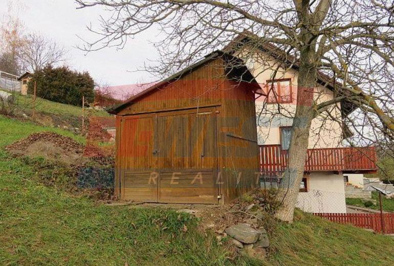 PRODEJ CHATY SE STAVEBNÍM POZEMKEM V SUŠICI